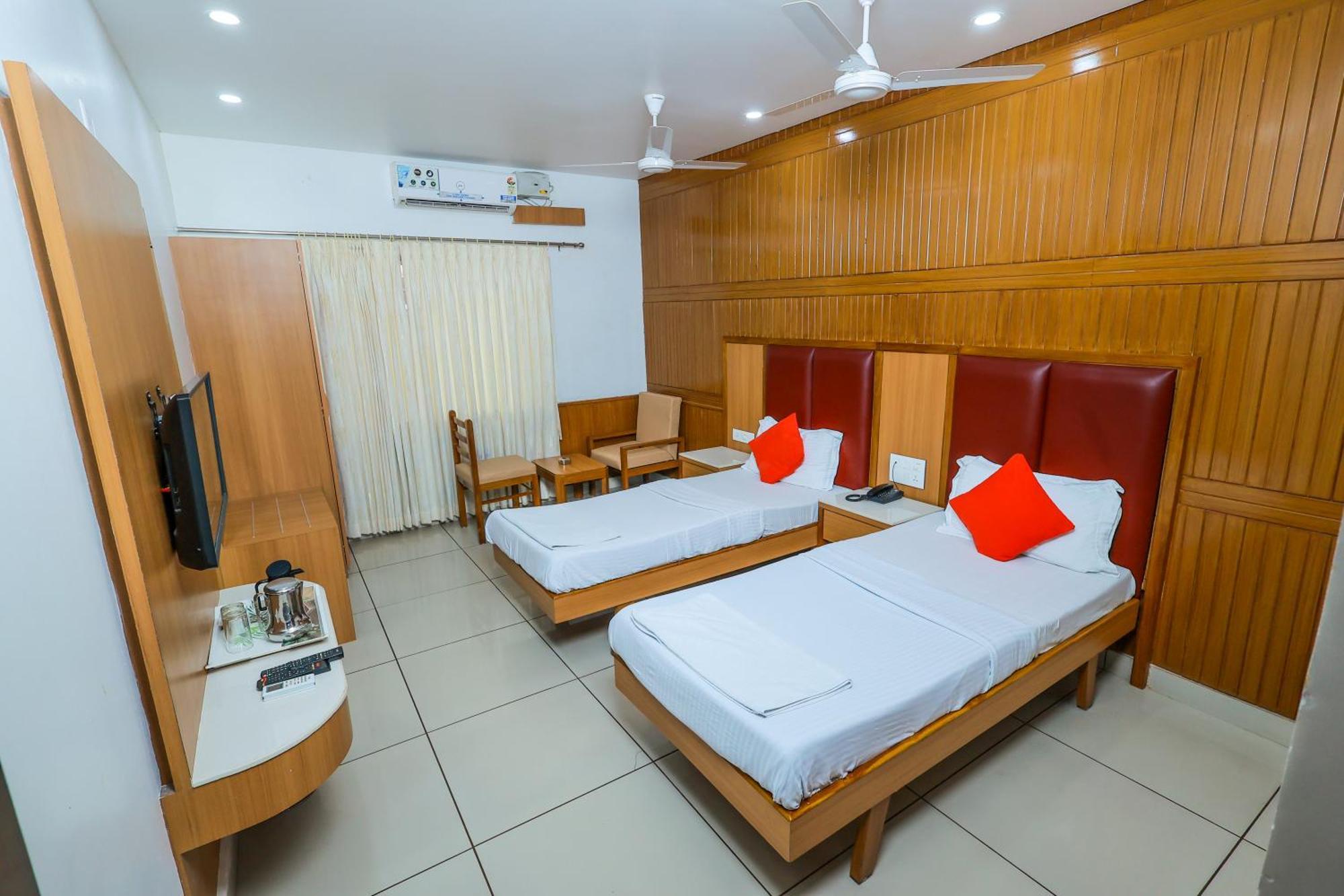 Hotel Janardana Удупі Екстер'єр фото