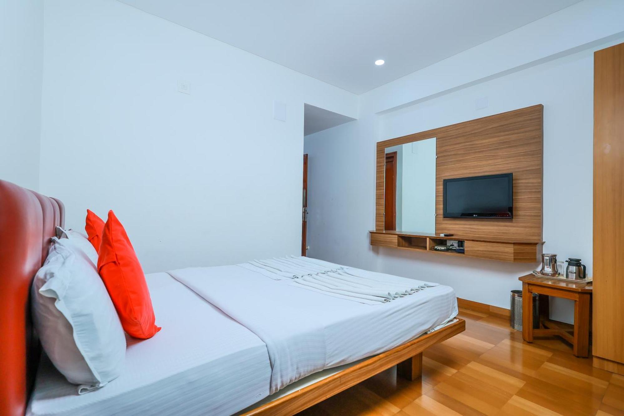 Hotel Janardana Удупі Екстер'єр фото